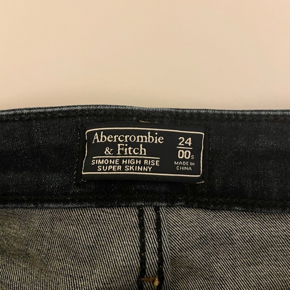 Abercrombie &Fitch jeans - Picture 4 of 4